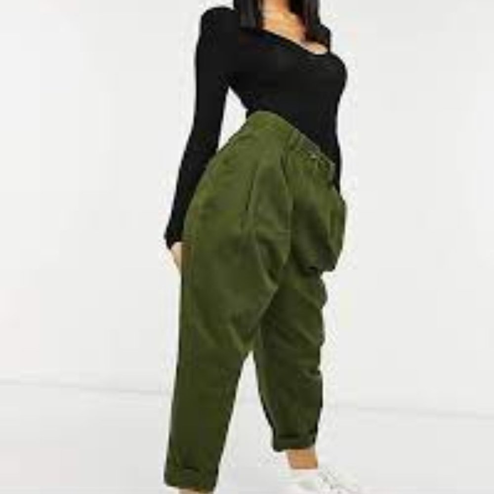 ASOS DESIGN ovoid pleat front peg pants in khaki